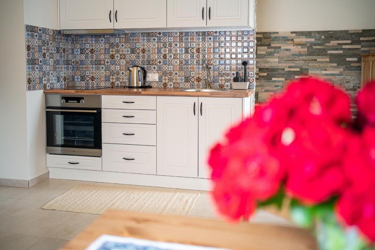 Apartmány pod Rozsutcom- Zaťkov dvor Terchová Esterno foto