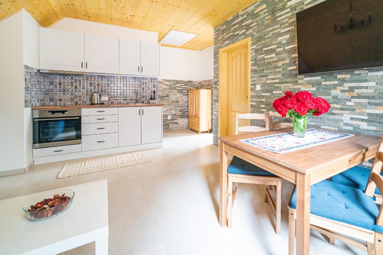 Apartmány pod Rozsutcom- Zaťkov dvor Terchová Esterno foto